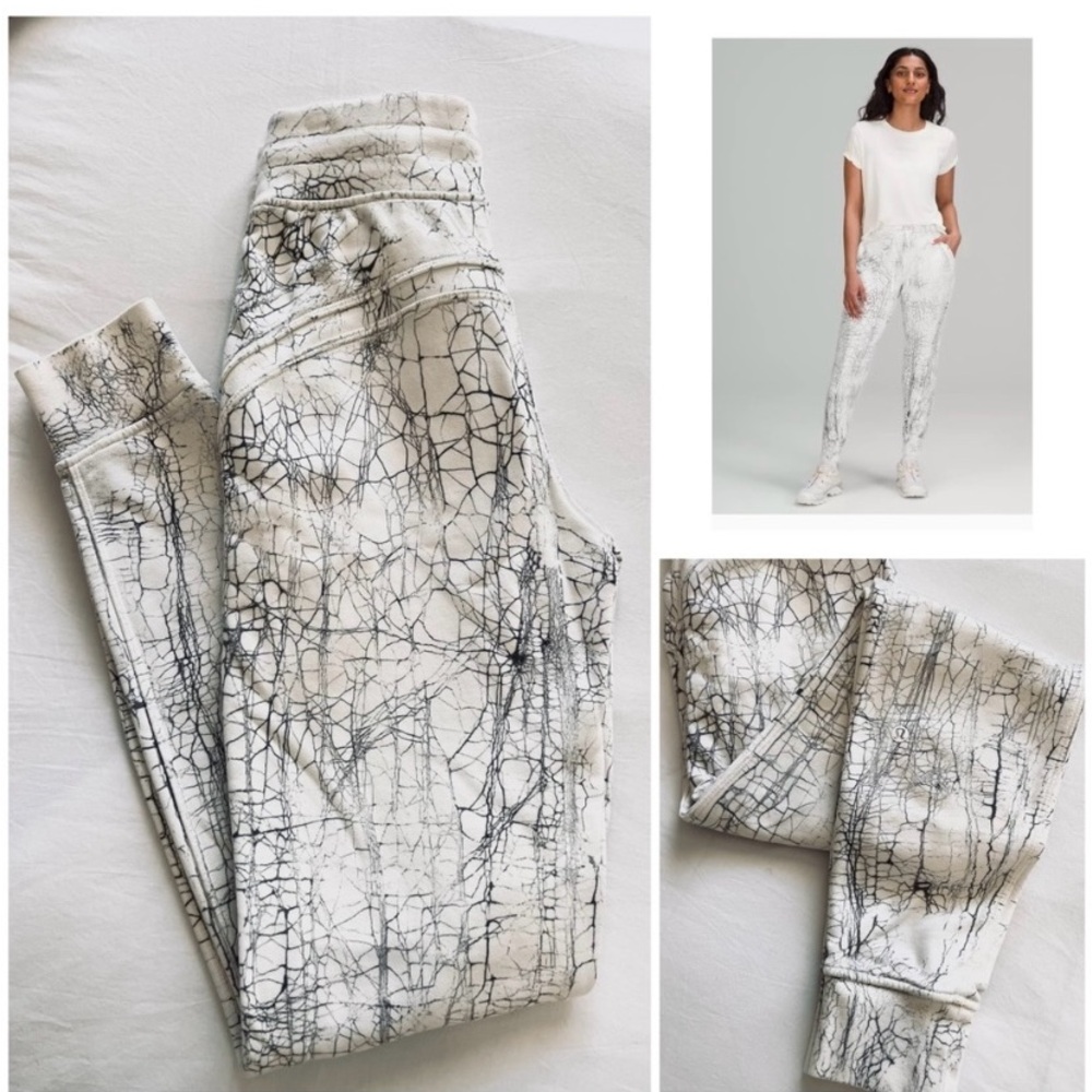 Lulu lemon jogger /4 NWT